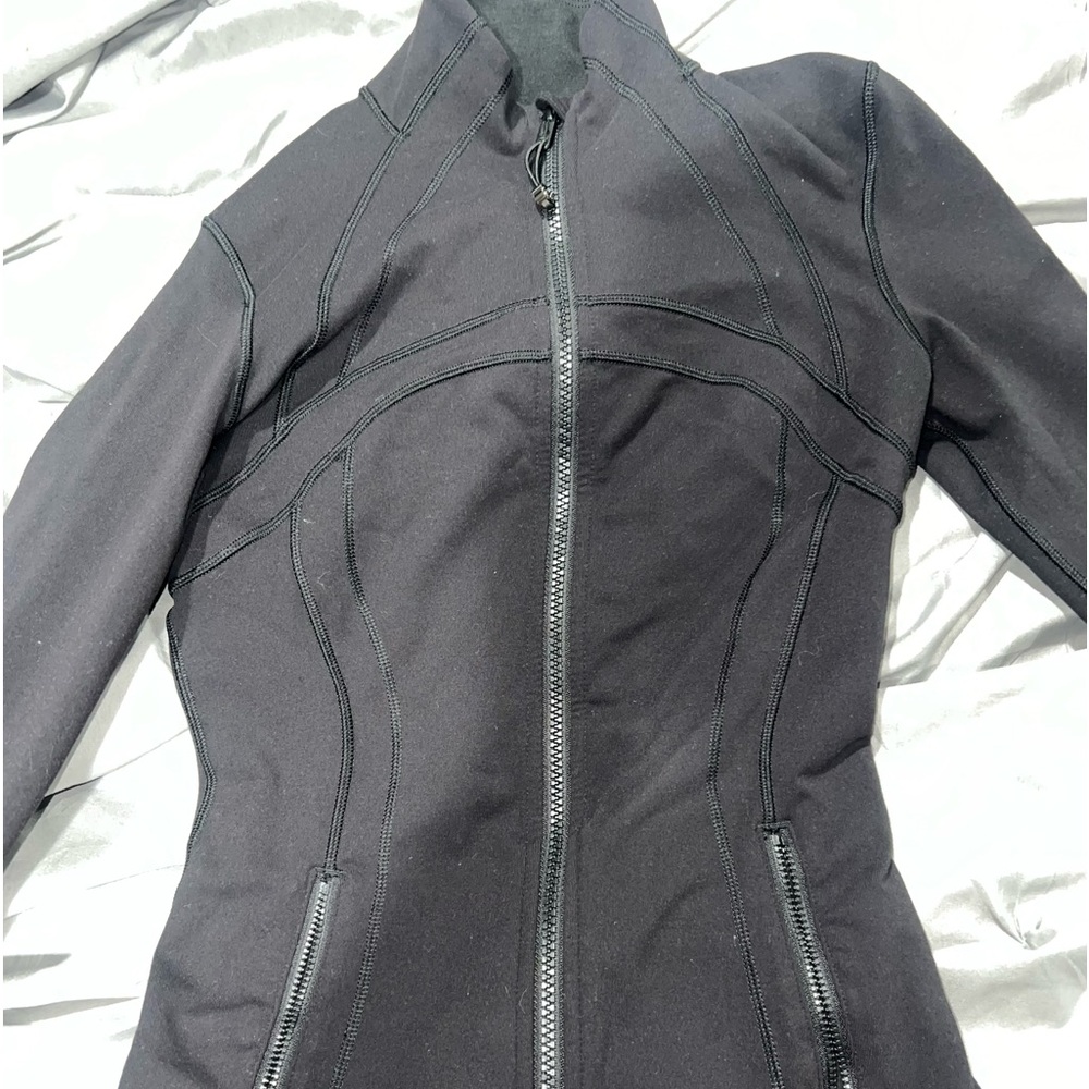 black lululemon define jacket